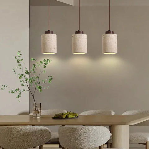 suspension japonaise grand cylindre au--dessus de la table