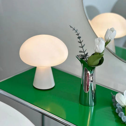 lampe champignon blanche table