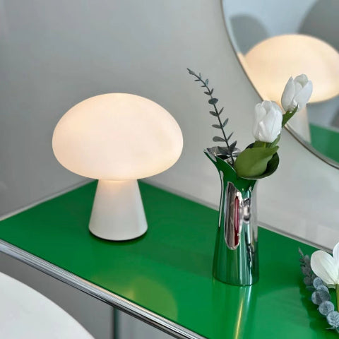 lampe champignon blanche table