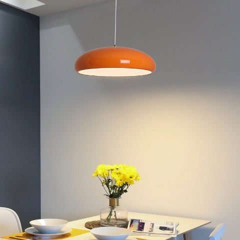 lampe champignon orange allumée