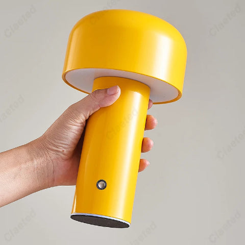 lampe de chevet champignon jaune solaire